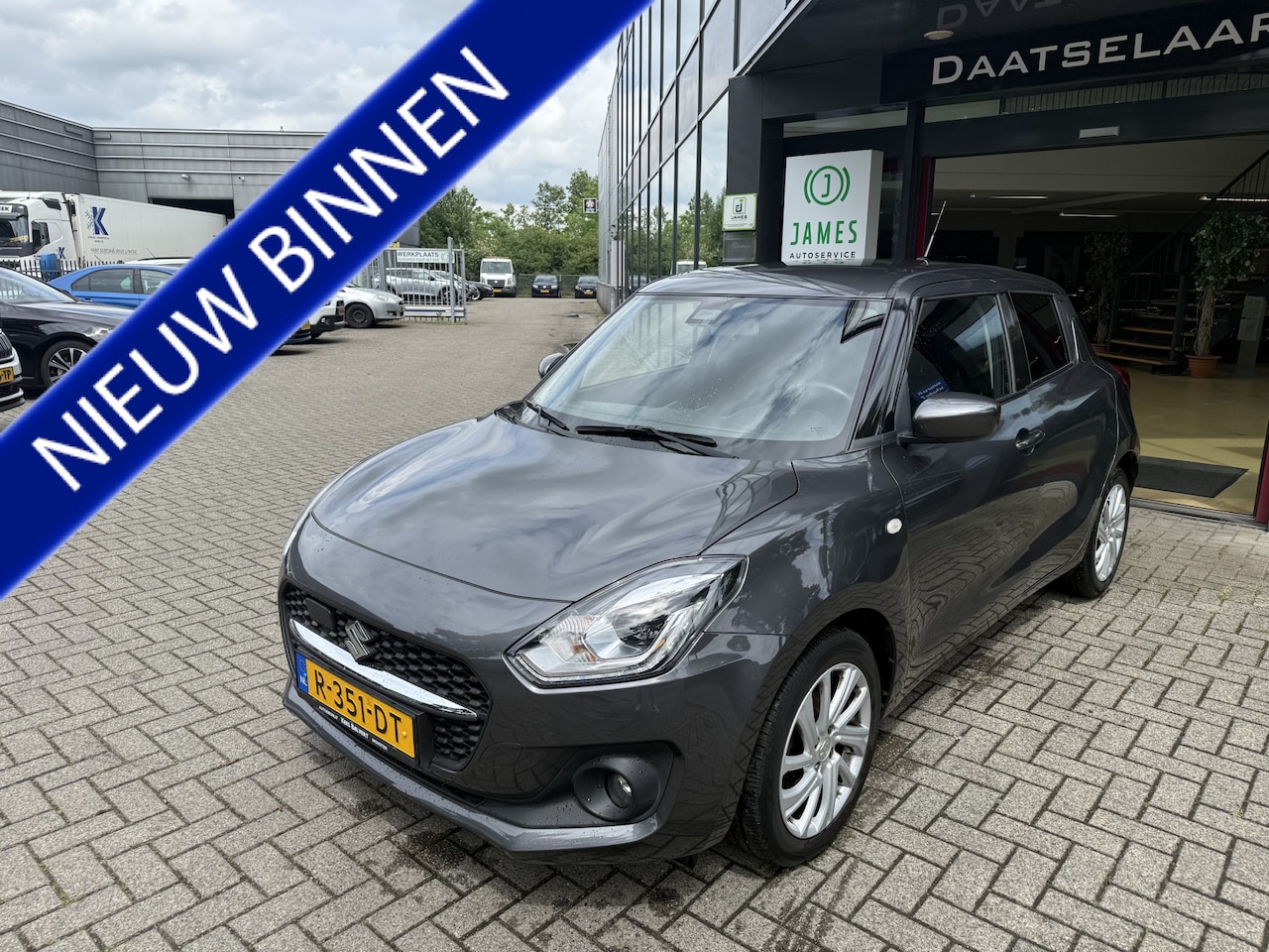 Suzuki Swift - 1.2 Select Smart Hybrid Stoelverwarming Camera Navi - AutoWereld.nl
