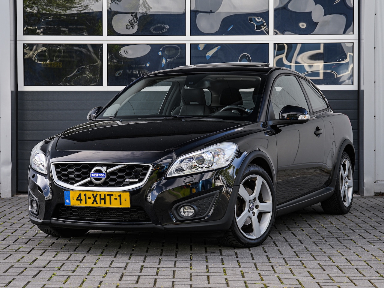 Volvo C30 - 1.6 D2 R-edition | Schuifdak | Xenon | Half leder | Climate control | Cruise control - AutoWereld.nl