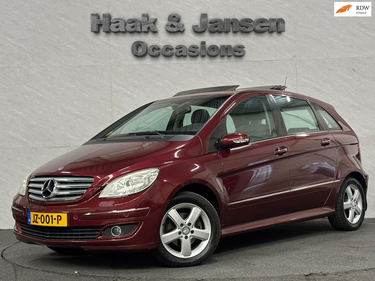 Mercedes-Benz B-klasse - 170 - Pano - Stoelverwarming - Parkeersensoren - AutoWereld.nl