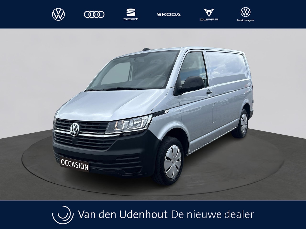 Volkswagen Transporter - L1H1 2.0 TDI 90pk Economy Business App connect / Cruise controll/ Trekhaak - AutoWereld.nl
