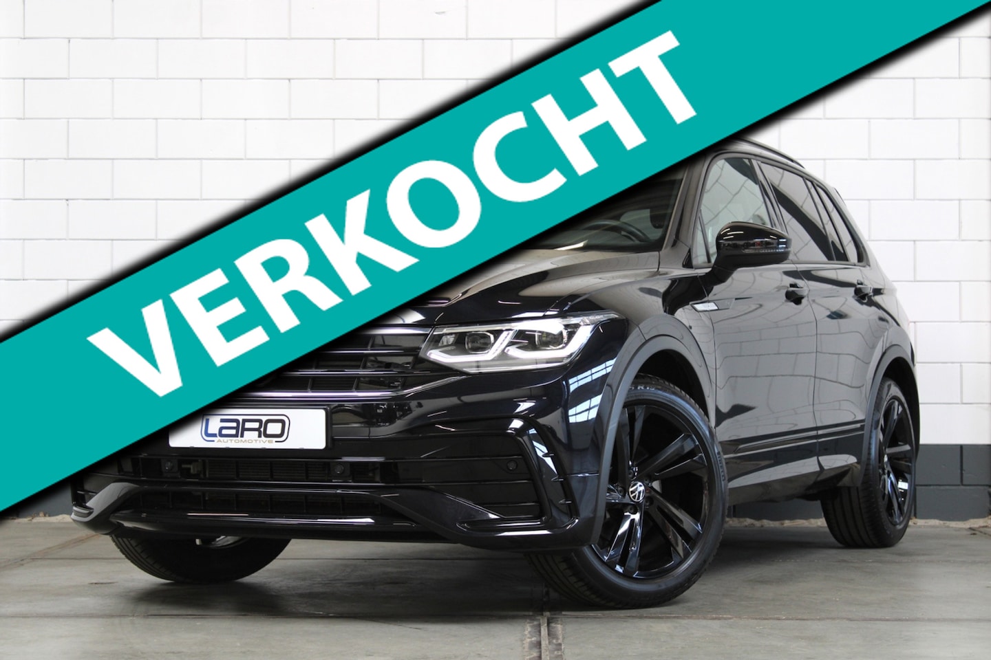 Volkswagen Tiguan - 1.5 TSI R-Line |Trekhaak IQ.Lights Camera Sfeer CarPlay Elek kofferklep - AutoWereld.nl