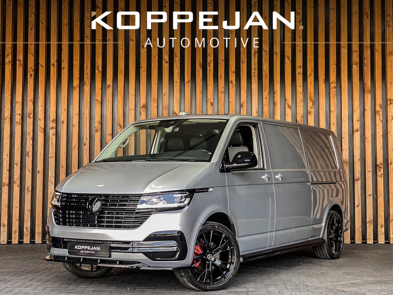 Volkswagen Transporter - 2.0 TDI 150PK DSG Bestelwagen L2H1 | LED | 2X SCHUIFDEUR | NAVI | CRUISE | CAMERA | TREKHA - AutoWereld.nl