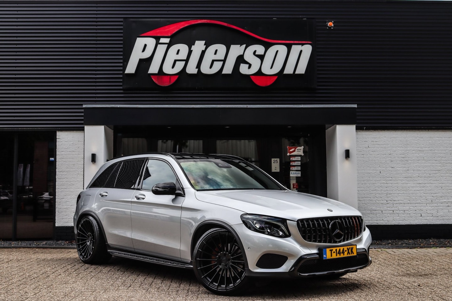 Mercedes-Benz GLC-klasse - 250 4MATIC AMG LOOK TREKHAAK XENON - AutoWereld.nl