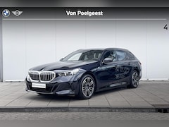 BMW 5-serie Touring - 530e M Sport 19 Inch / Stuur & Stoelverwarming voor + achter / Comfort Acces / Electrische