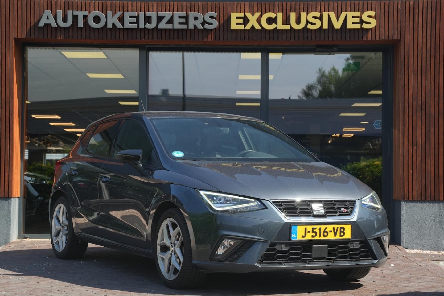 SEAT Ibiza - 1.0 TSI FR Business Intense Plus FR Virtual Dash Stoelverwarming Clima - AutoWereld.nl