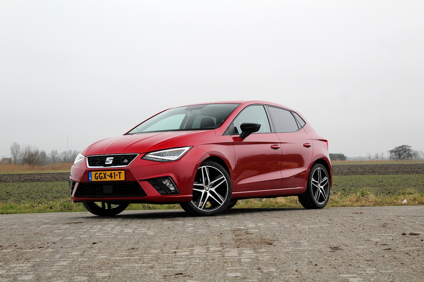 SEAT Ibiza - 1.0 TSI FR Navi / Carplay / LED / Climate / Mode - AutoWereld.nl