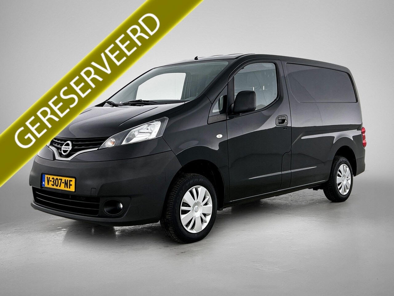 Nissan NV200 - 1.5 DCi 90PK Optima *36.980KM* / Schuifdeur rechts / Airco / Pdc+Camera / Radio multimedia - AutoWereld.nl