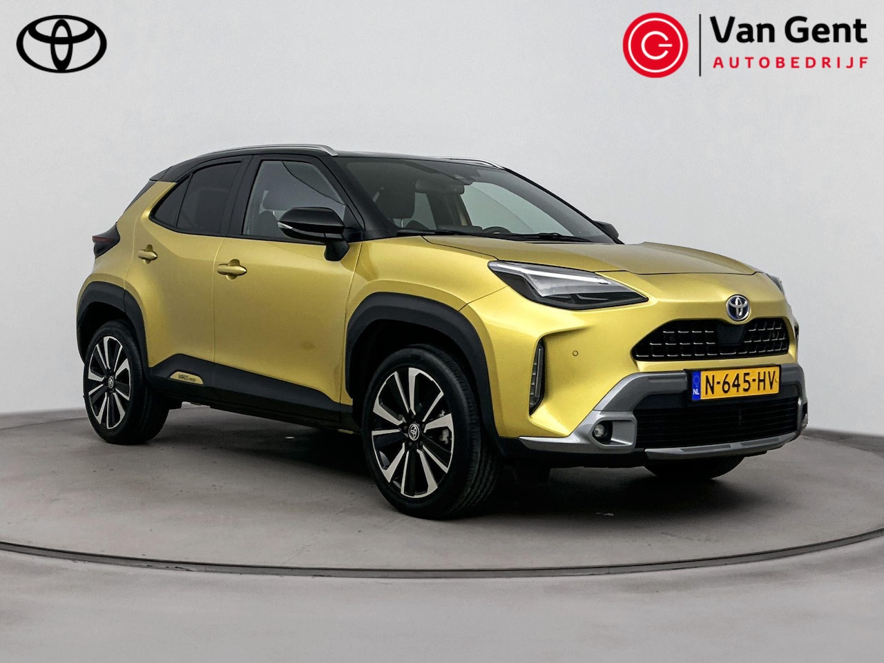 Toyota Yaris Cross - 1.5 Hybrid Launch Edition | Trekhaak | Matrix LED | Head-up display | Dodehoek detectie | - AutoWereld.nl