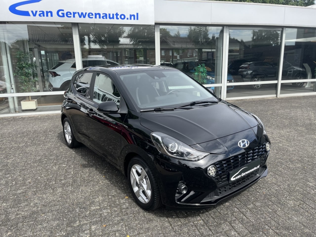 Hyundai i10 - Edition 30 | Apple carplay navi | Airco | Cruise | Winterpakket - AutoWereld.nl