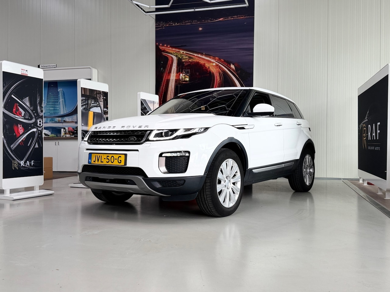 Land Rover Range Rover Evoque - 2.0 eD4 Pure 2.0 eD4 Pure - AutoWereld.nl
