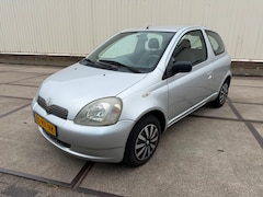 Toyota Yaris - 1.3-16V VVT-i Luna nieuwe apk airco