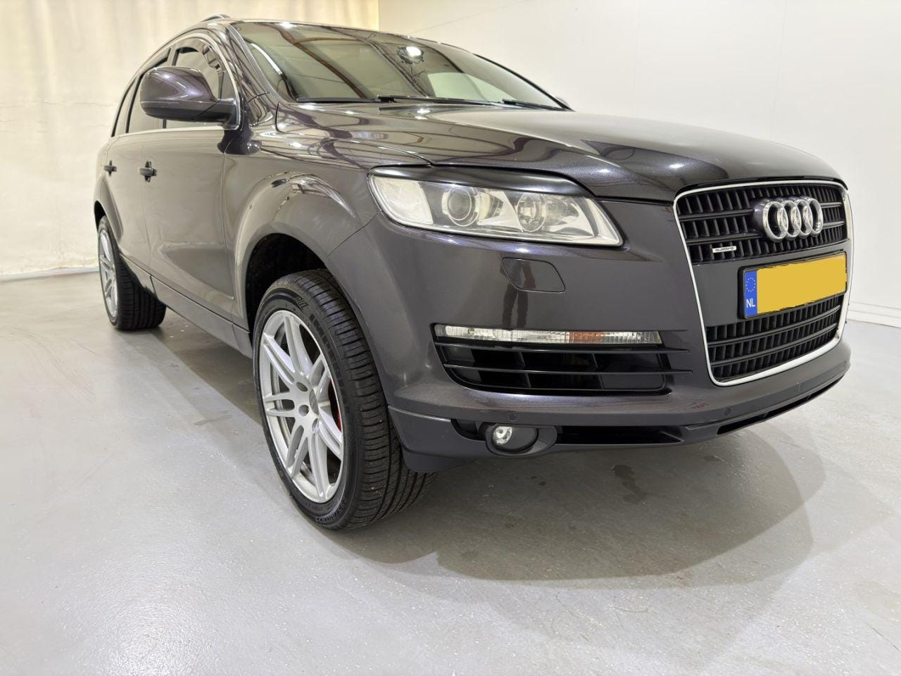 Audi Q7 - 4.2 FSI QUATTRO 5+2 Design - AutoWereld.nl