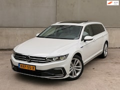 Volkswagen Passat Variant - 1.4 TSI PHEV GTE Pano Leder 360 Dynaudio Trekhaak