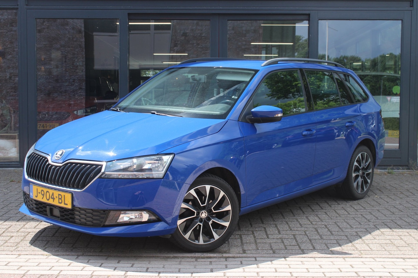 Skoda Fabia Combi - 1.0 TSI Business Edition | Camera | Keyless Entry/ Start | Parkeer Censoren | Airco Automa - AutoWereld.nl