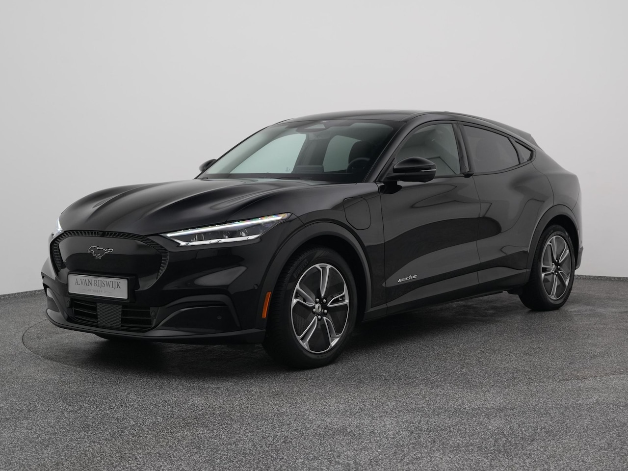 Ford Mustang Mach-E - Standard RWD 75 kWh | 360° | ADAPTIVE | STOEL- EN STUURVERW. - AutoWereld.nl