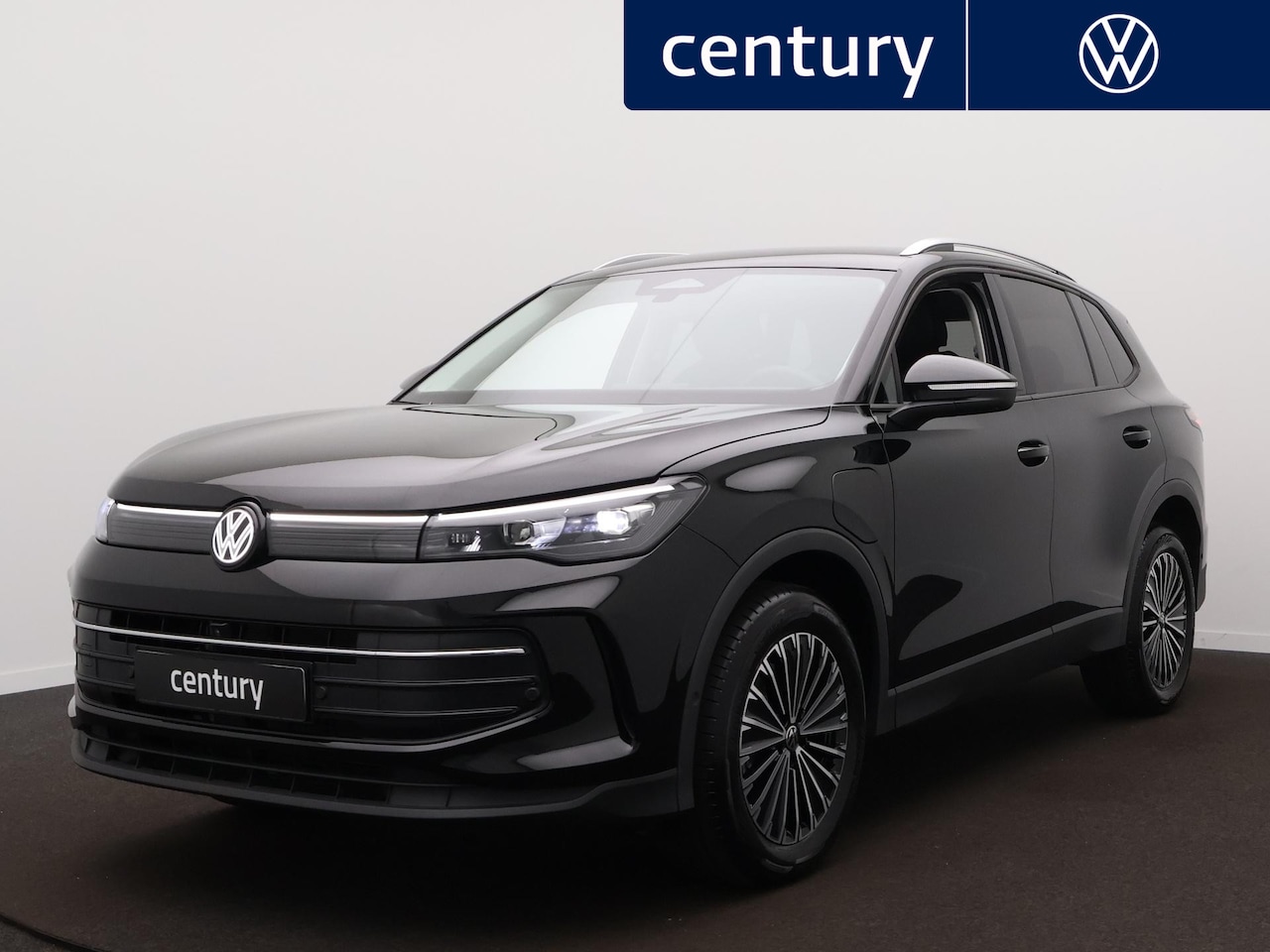 Volkswagen Tiguan - 1.5 eHybrid Life DSG / Adaptive cruise / App-Connect / DAB / Achteruitrijcamera - AutoWereld.nl
