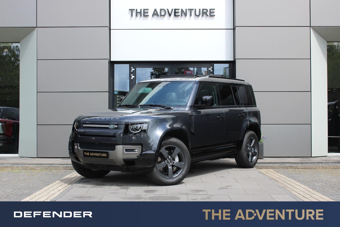 Land Rover Defender 110 - P300e X-Dynamic SE | Softtop | Cold Climate | Trekhaak - AutoWereld.nl