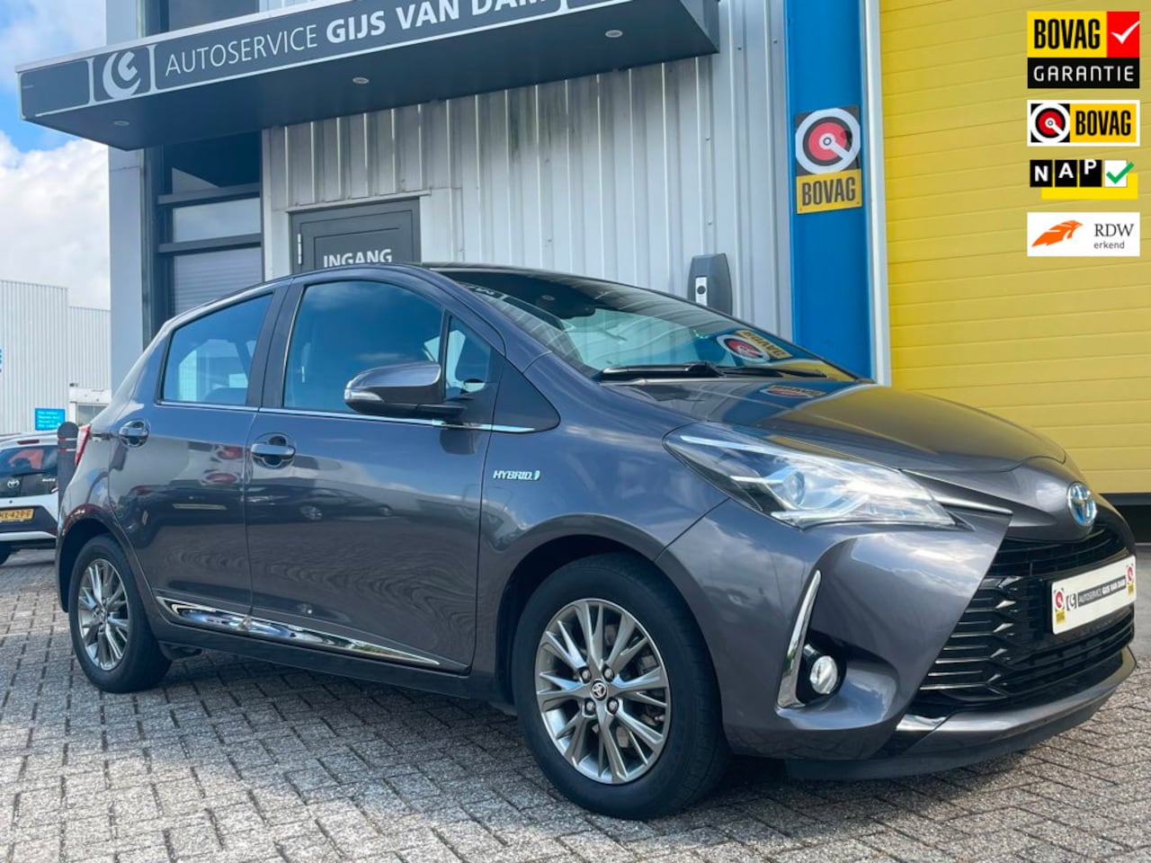 Toyota Yaris - 1.5 Hybrid Active "All-in" prijs! - AutoWereld.nl