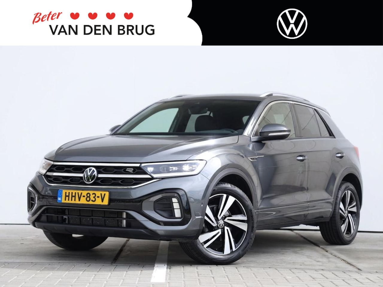 Volkswagen T-Roc - 1.5 TSI R-Line 150PK DSG | Navigatie | Trekhaak | LED plus | 18" Lmv | Achteruitrijcamera - AutoWereld.nl