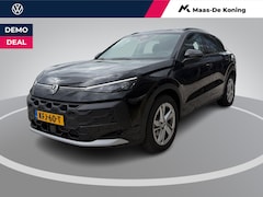Volkswagen T-Roc - Life First Edition (2) 1.5 eTSI 85 kW / 116 PK SU · Comfort Pakket · Achteruitrijcamera ·