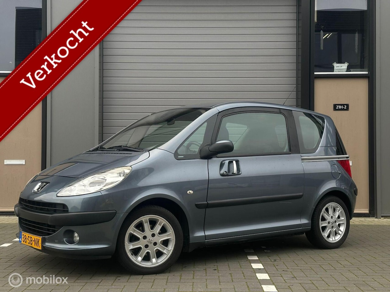 Peugeot 1007 - 1.4 75pk Automaat Elek Deuren Elek ramen airco - AutoWereld.nl