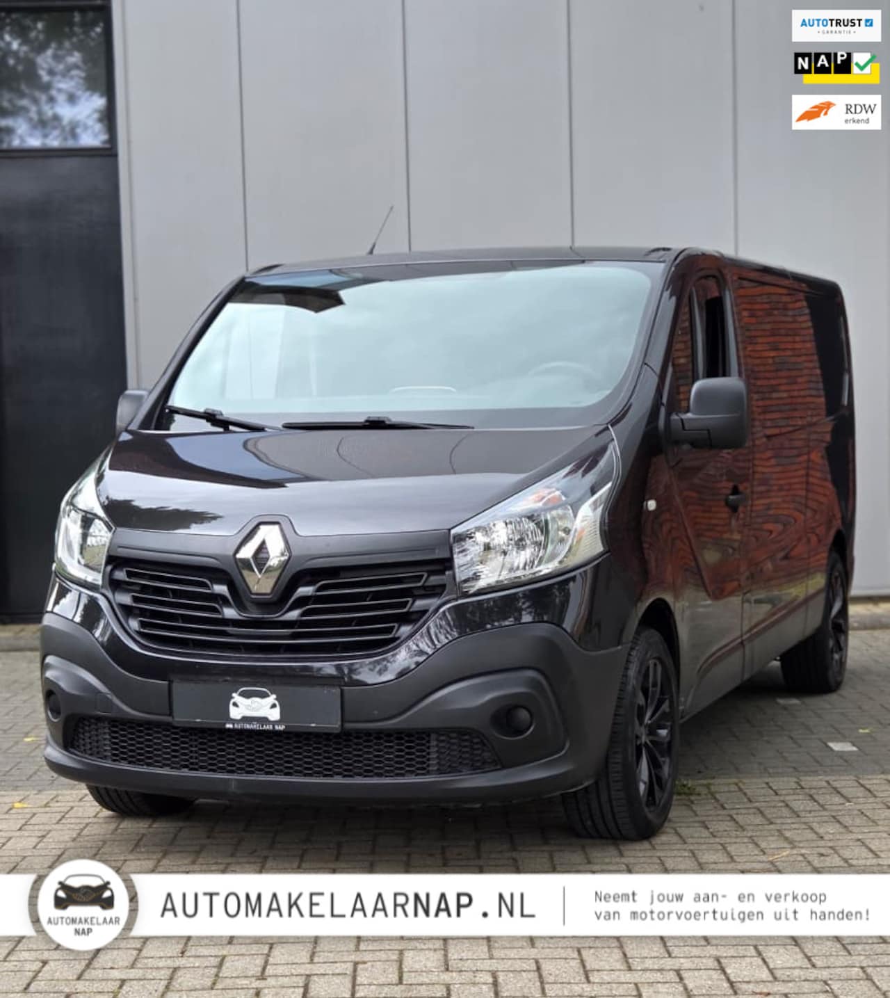 Renault Trafic - 1.6 dCi T29 L2H1 Comfort / 6 persoons / Groot onderhoud / Trekhaak / Org. NL / - AutoWereld.nl