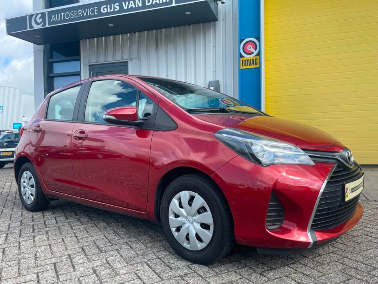 Toyota Yaris - 1.0 VVT-i Aspiration "All-in" prijs! - AutoWereld.nl