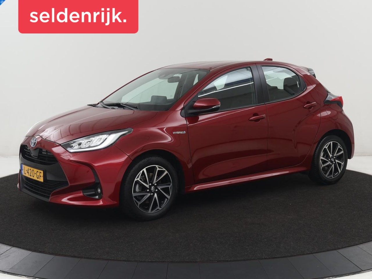 Toyota Yaris - 1.5 Hybrid Dynamic | Carplay | Adaptive cruise | Keyless | Camera | Full LED | Climate con - AutoWereld.nl