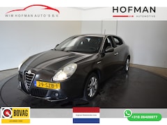 Alfa Romeo Giulietta - 1.4 T Distinctive PDC Automaat NL Auto