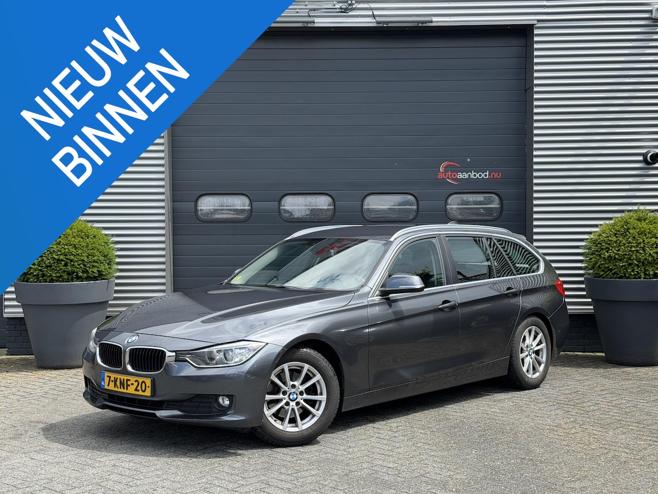 BMW 3-serie Touring - 320d EfficientDynamics Edition High Executive Upgr | Navigatie | Climate Control | Stoelve - AutoWereld.nl