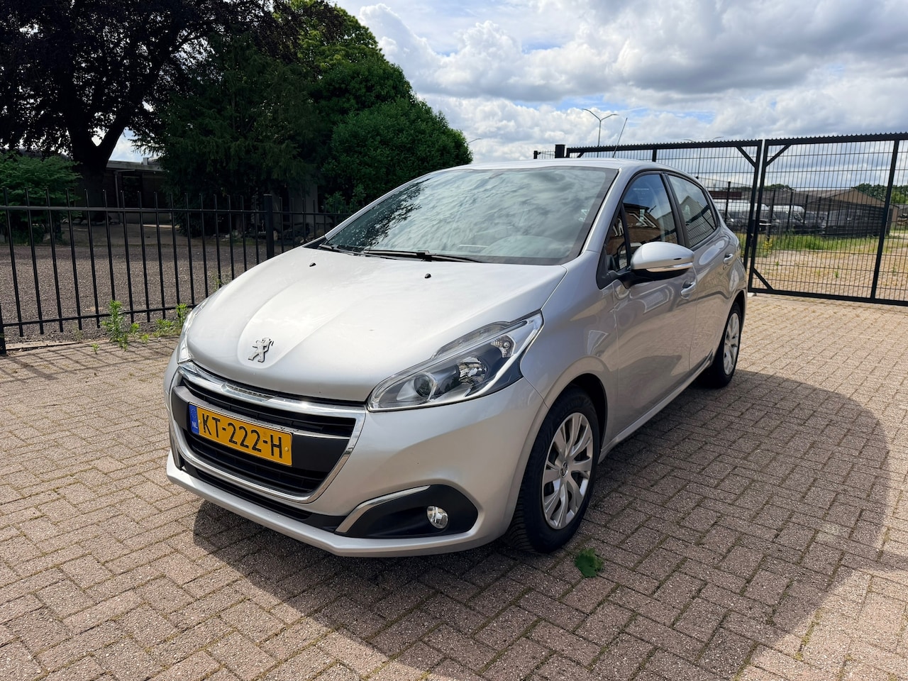 Peugeot 208 - 1.2 PureTech Blue Lion 1.2 PureTech Blue Lion - AutoWereld.nl