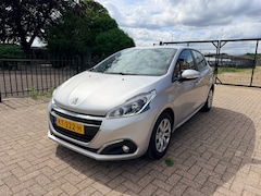 Peugeot 208 - 1.2 PureTech Blue Lion