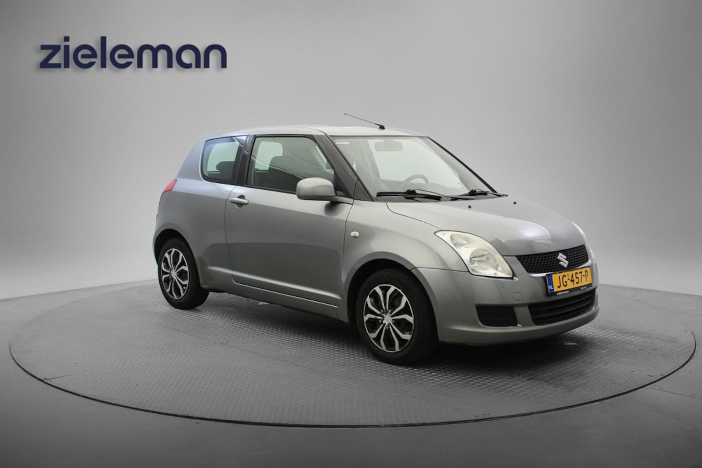Suzuki Swift - 1.3 Base - Airco - AutoWereld.nl