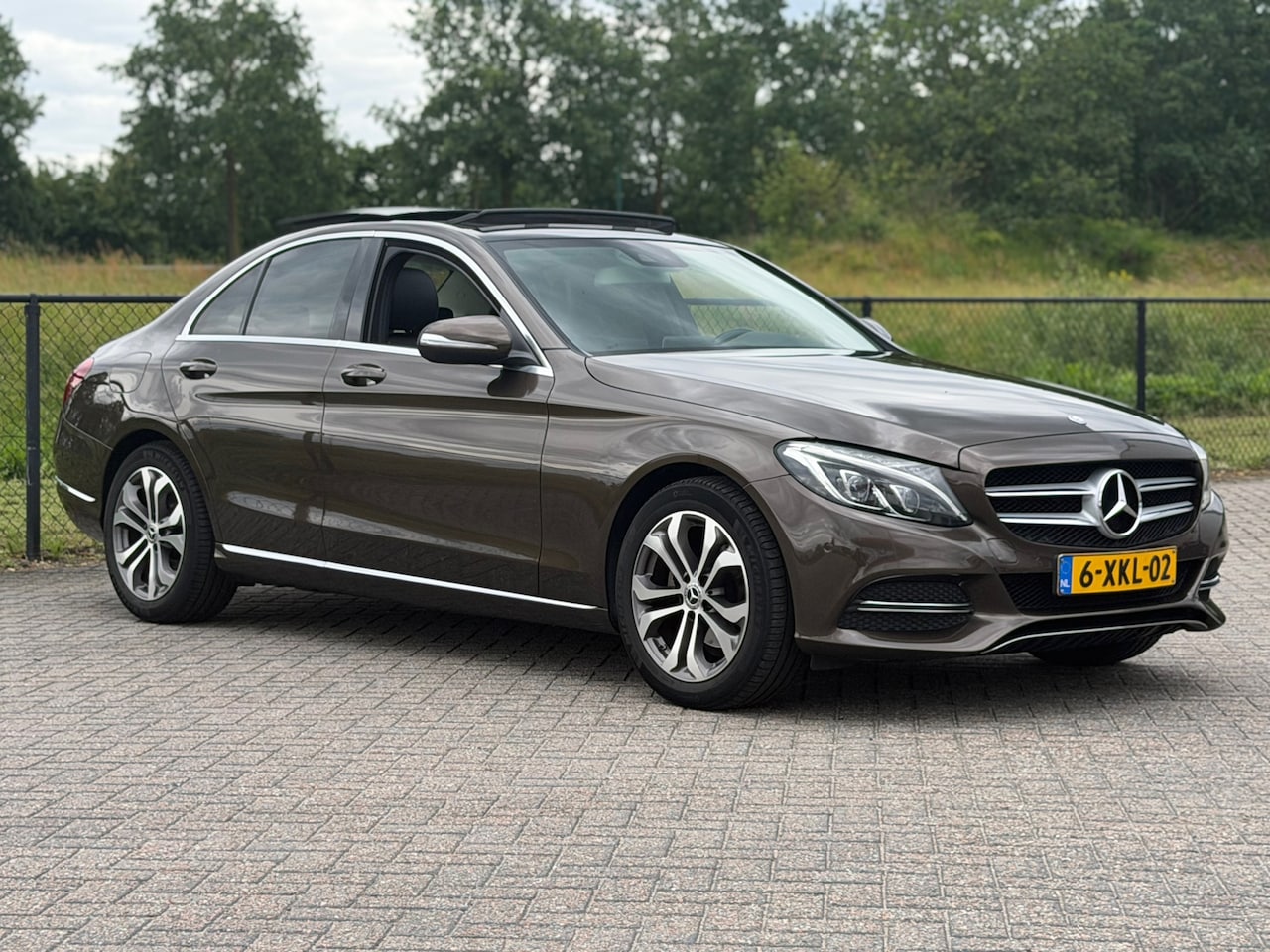 Mercedes-Benz C-klasse - 180 Ambition-PANAROMA-LED-LMV-DEALERONDERHOUDEN-NAP - AutoWereld.nl