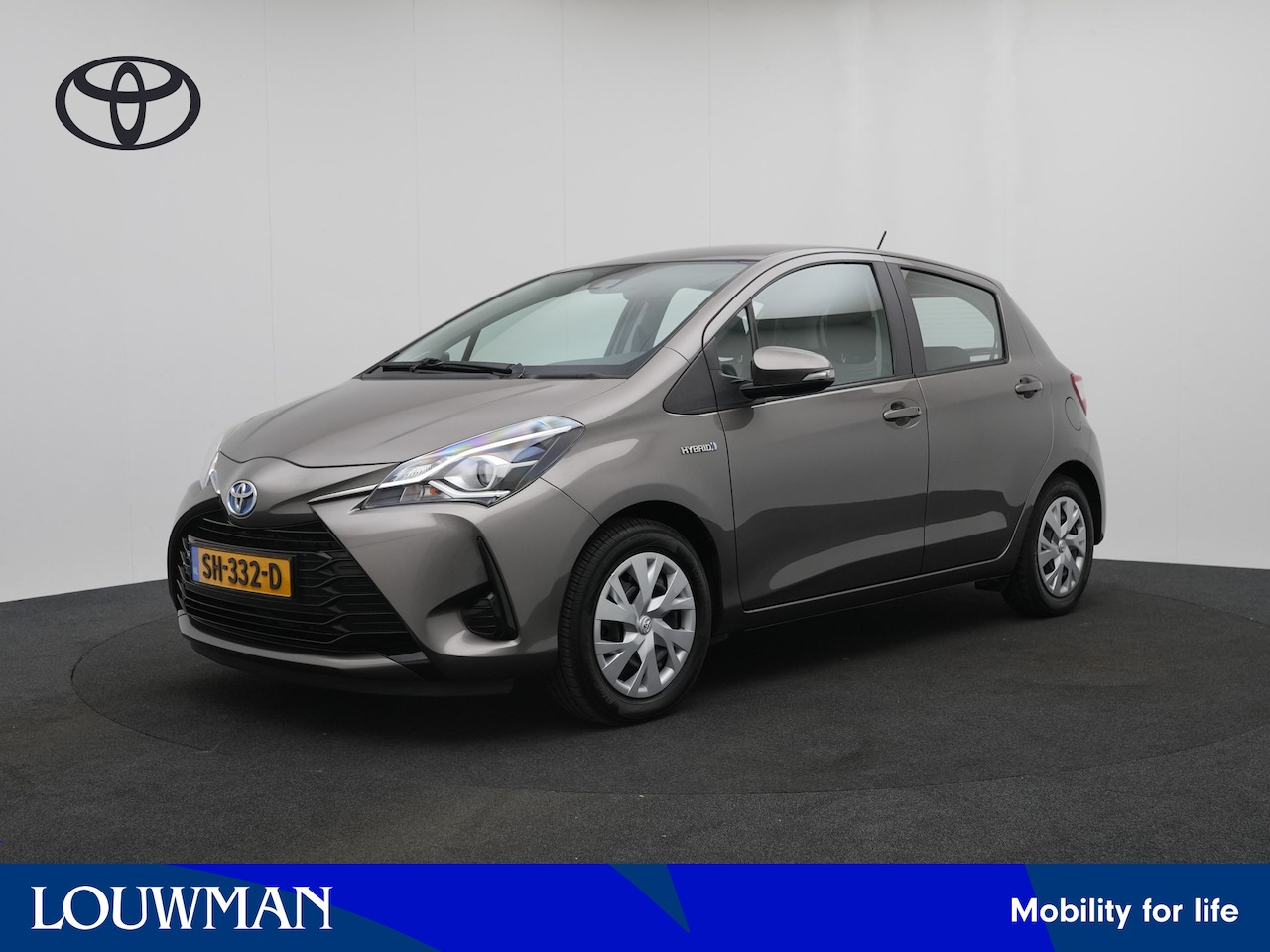 Toyota Yaris - 1.5 Hybrid Aspiration | Navigatie | Fietsendragerbeugel | Onderweg-naar-dealer - AutoWereld.nl