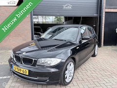 BMW 1-serie - 116i Executive Automaat Airco Parkeer sensoren