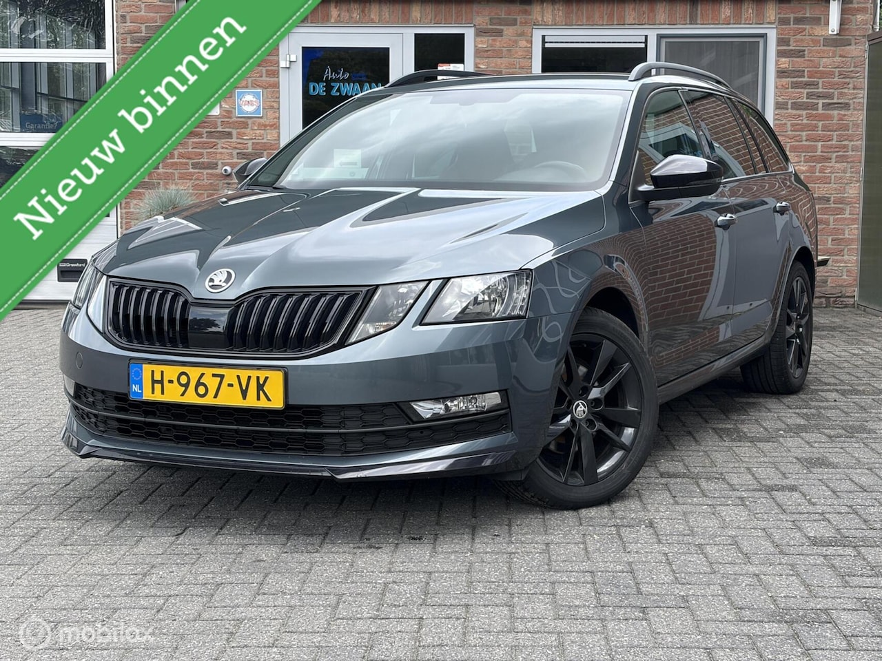 Skoda Octavia Combi - 1.5 TSI Greentech Sport Business|Leer|Camera|Carplay|Afneembare trekhaak. - AutoWereld.nl