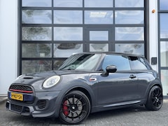 MINI John Cooper Works - 2.0 231PK+ JCW / H&K / LED / LU