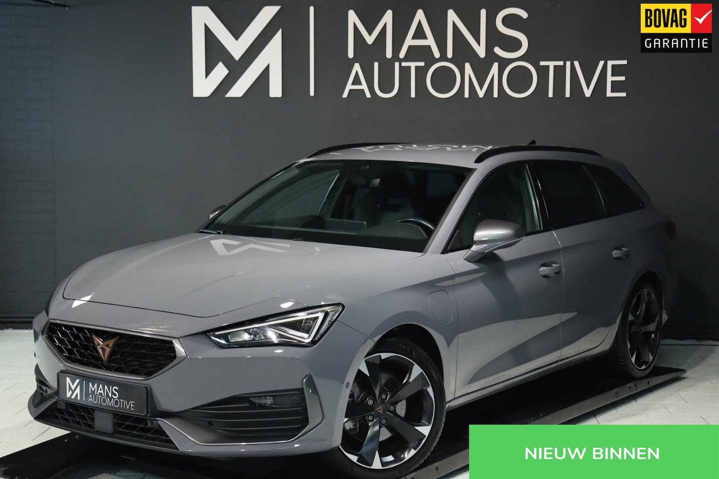 CUPRA Leon Sportstourer - 1.4 e-Hybrid / PANO / MEMORY / KEYLESS / CAMERA - AutoWereld.nl