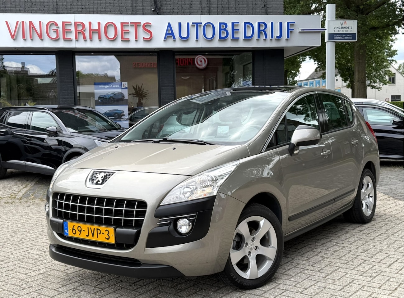 Peugeot 3008 - 1.6 Benzine Trekhaak * Panoramadak * Airco * Cruise Control * Rookgeur, zie opmerkingen * - AutoWereld.nl