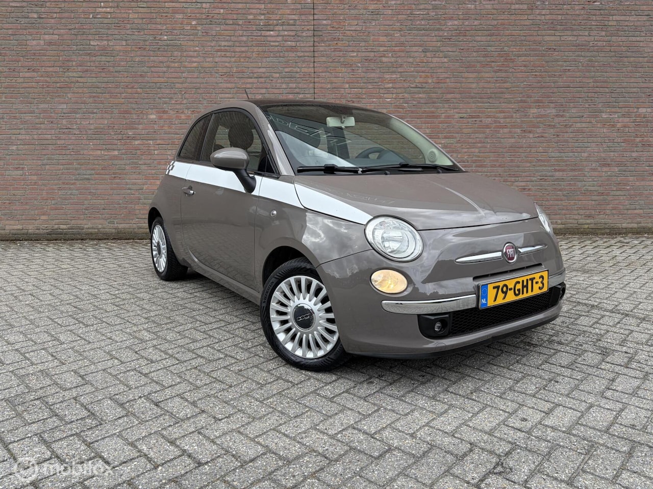 Fiat 500 - 1.2 Lounge NAP/ NIIEUW APK / PANO / VELGEN / AIRCO - AutoWereld.nl
