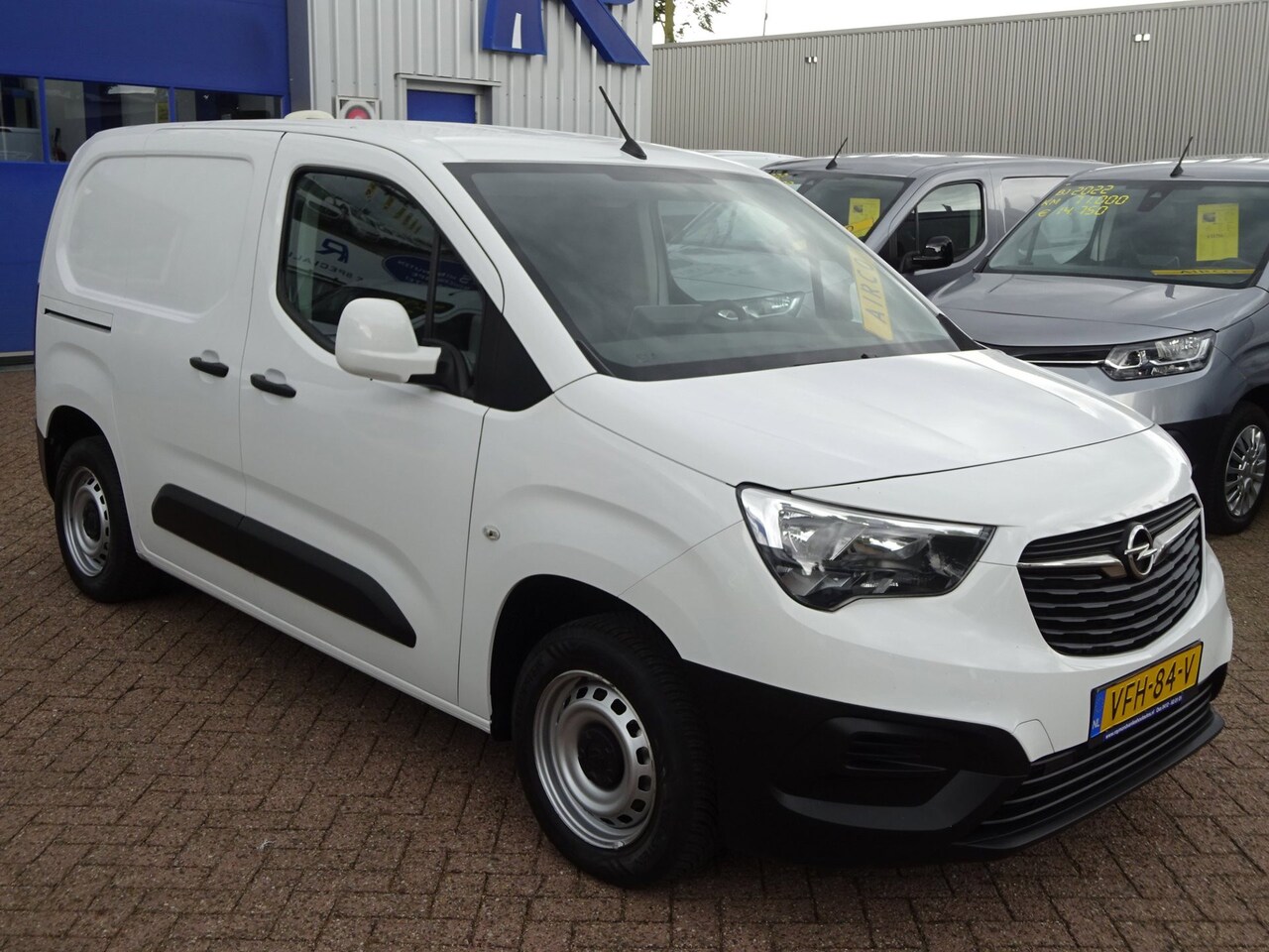 Opel Combo - 1.5D L1H1 Edition AIRCO NAVI CRUISE CONTROL PDC - AutoWereld.nl