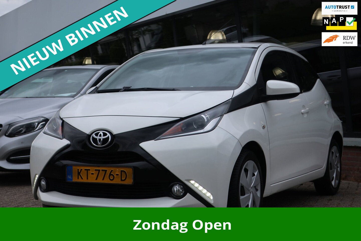 Toyota Aygo - 1.0 VVT-i x-play 2e EIG_LED_LIMIT_CAMERA_NAP. - AutoWereld.nl