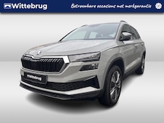 Skoda Karoq - 1.0 TSI 110pk Ambition TOUR / Navigatie by APP / LM 17 inch / Parkeersensoren A / LED / We