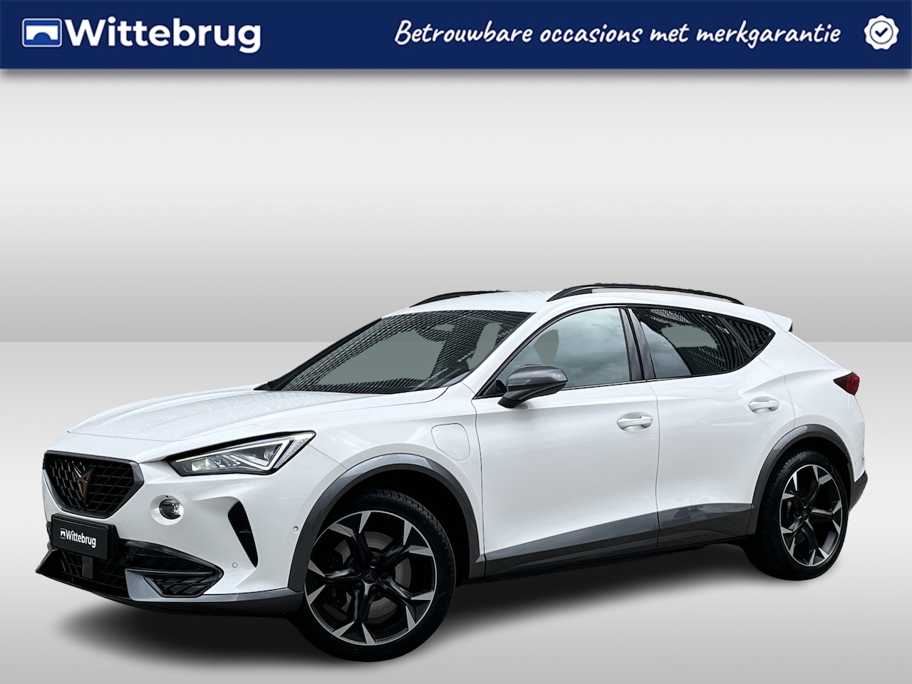 CUPRA Formentor - 1.4 e-Hybrid 245PK VZ Performance / Achteruitrijcamera / Stuur + Stoelverwarming / Dodehoe - AutoWereld.nl