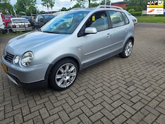 Volkswagen Polo - 1.4-16V FUN (Crosspolo)
