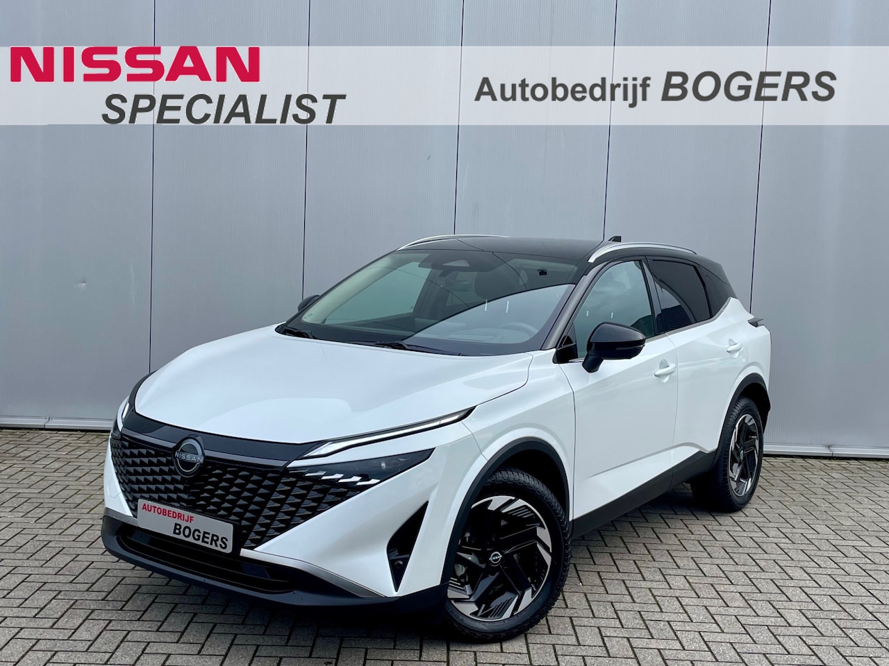 Nissan Qashqai - 1.3 MHEV N-Connecta Automaat Navigatie, Pro-Pilot, LED, 18"Lm, 360 Camera, Stoel/Stuurverw - AutoWereld.nl