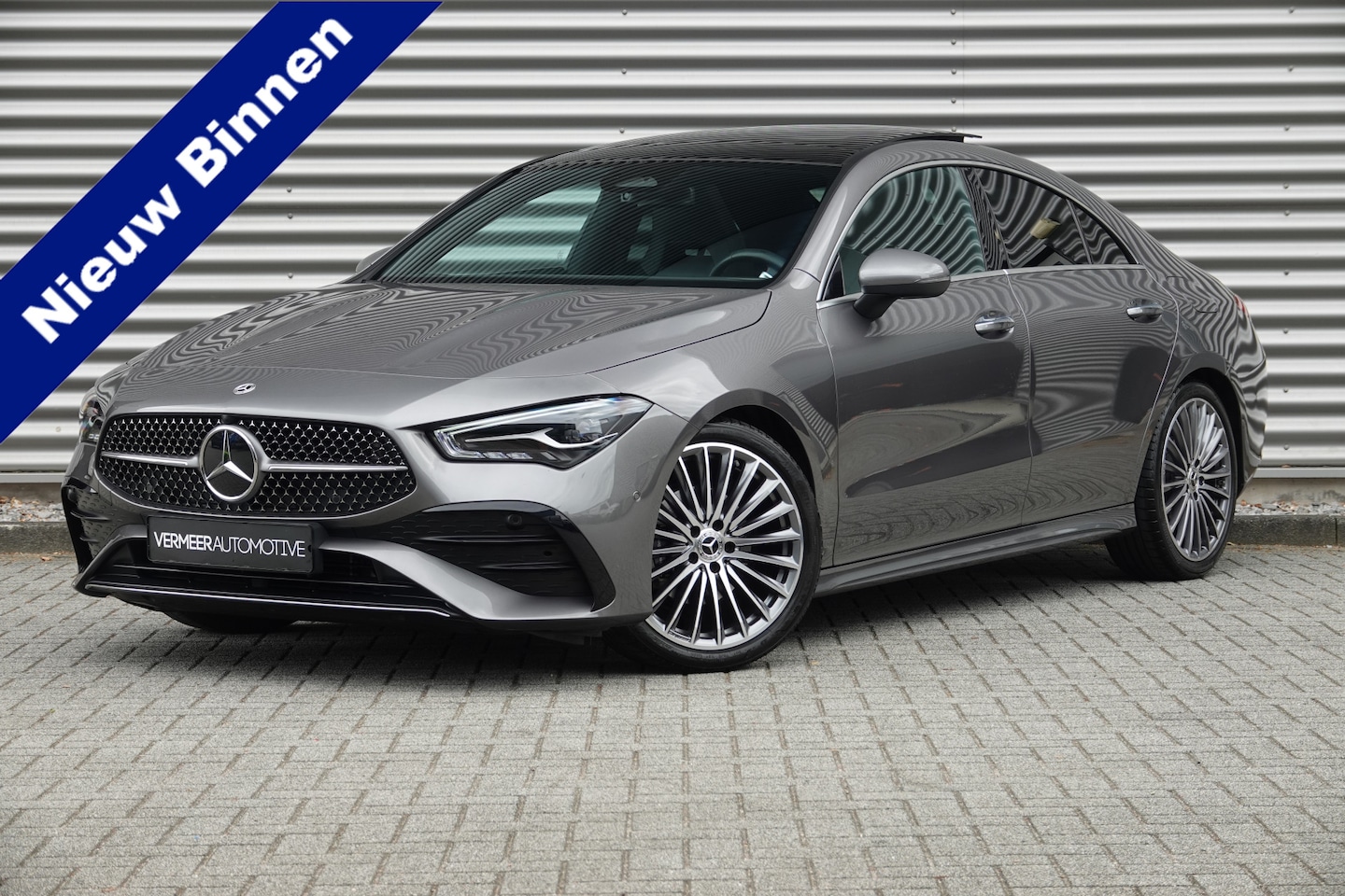 Mercedes-Benz CLA-Klasse - 180 Star Edition AMG | Pano | Trekhaak | Distronic | Camera | Sfeer | - AutoWereld.nl