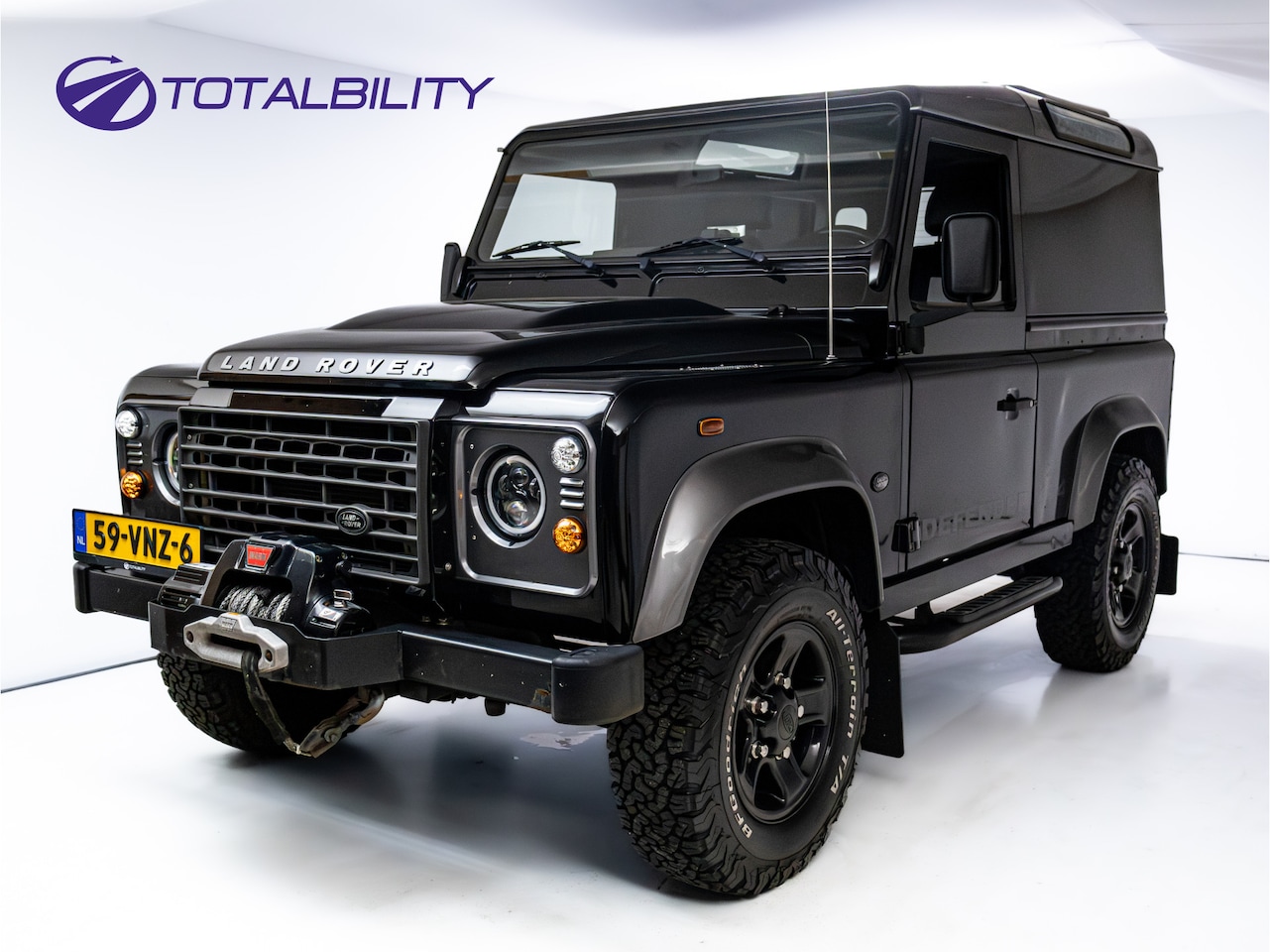 Land Rover Defender 90 - 2.4 TD HT Hardtop | Grijs kenteken | Lederen stoelen | Armsteun voor | Alpine radio en spe - AutoWereld.nl