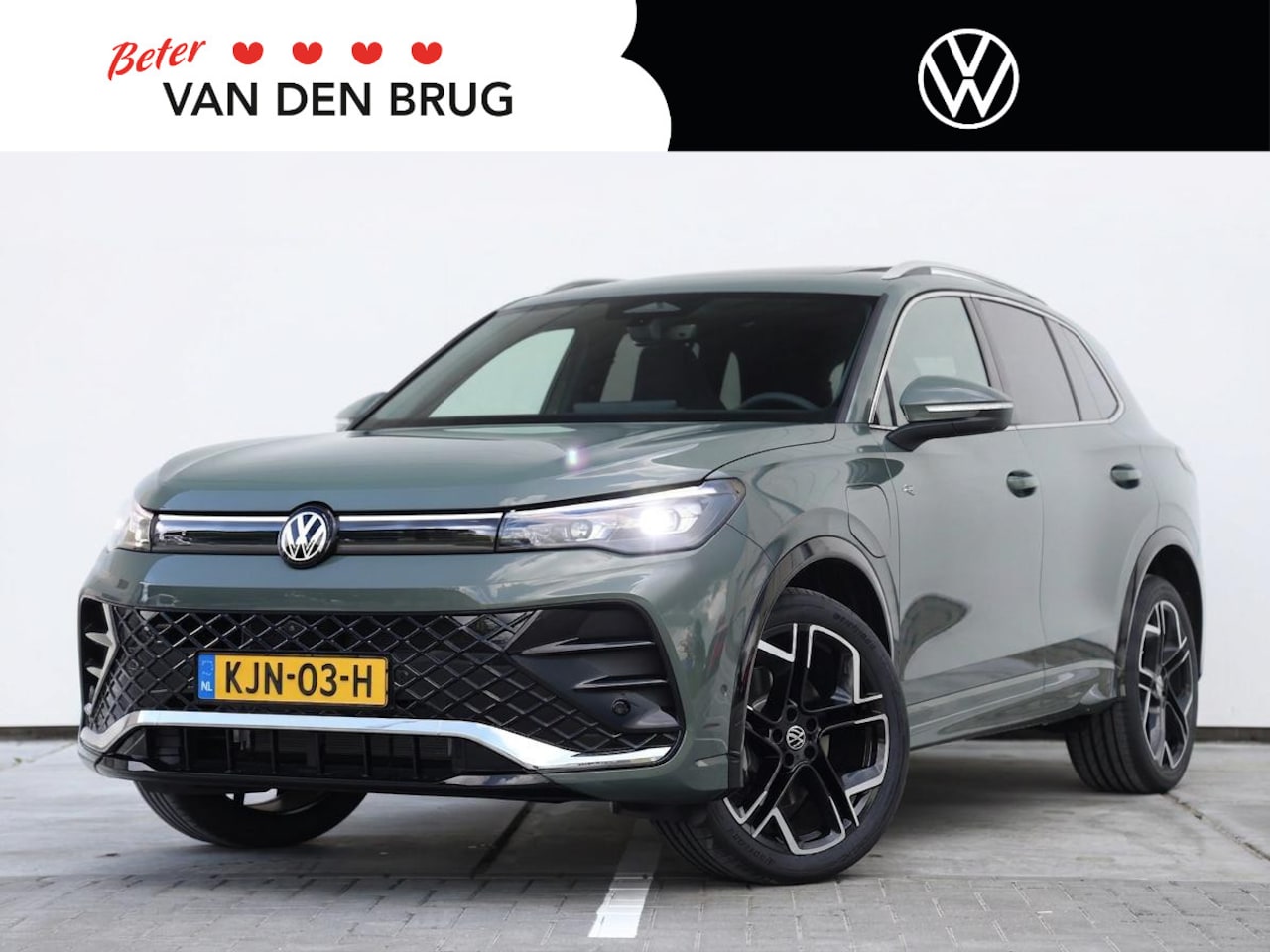 Volkswagen Tiguan - 1.5 eHybrid R-Line Edition | Panoramadak | Trekhaak | Stoel & Stuurverwarming | 360 Camera - AutoWereld.nl